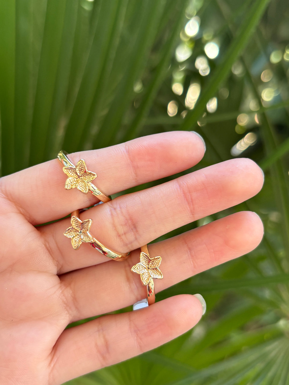 Mini hibiscus ring
