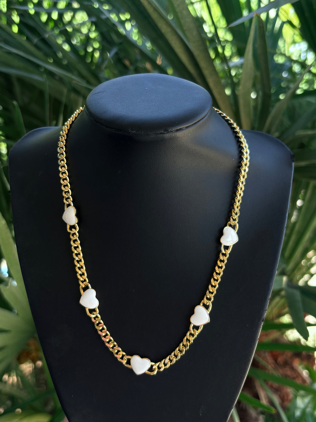 #1-C White heart chain