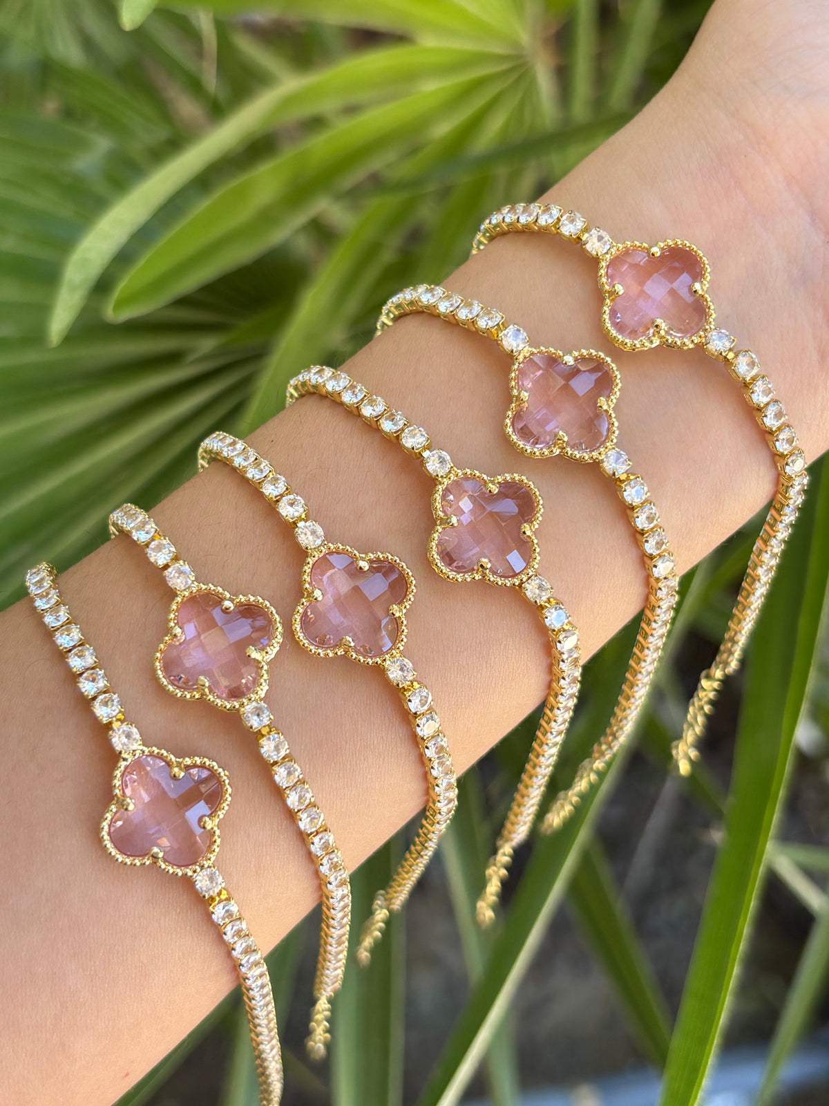 Pink trébol bracelet
