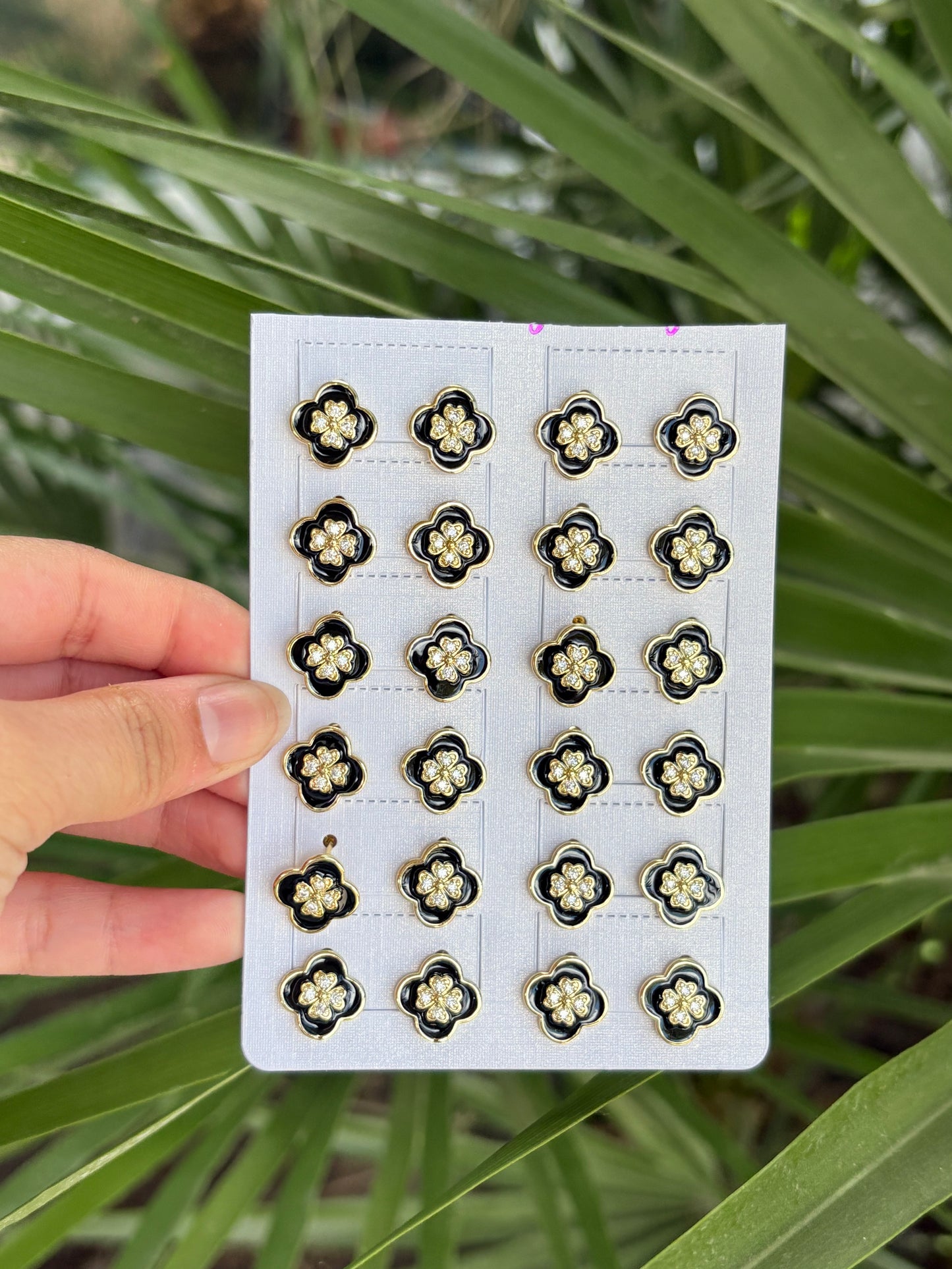 Flower blk earring 12pcs