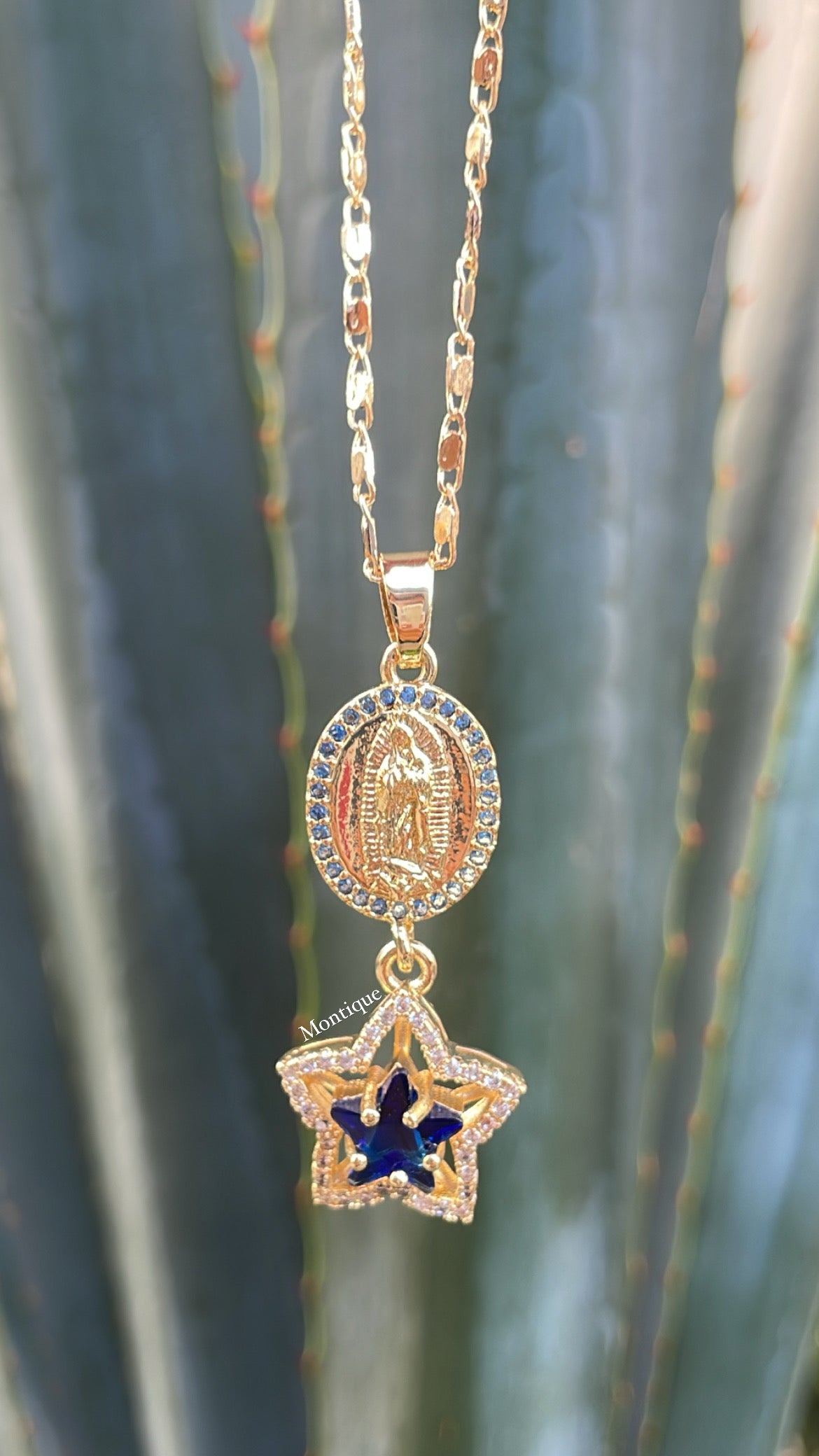 Virgen Star Pendant