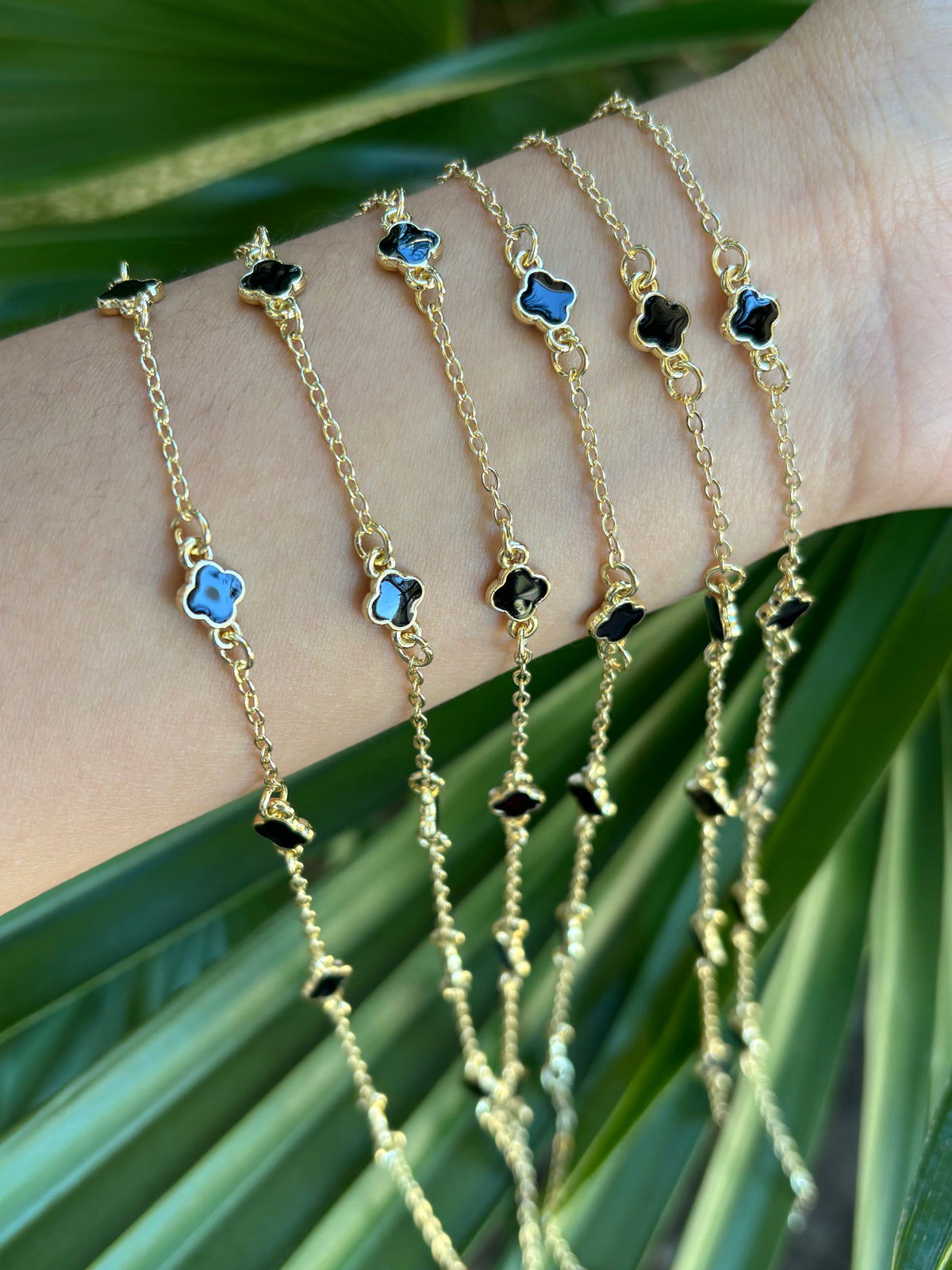 Blk anklet pack clover