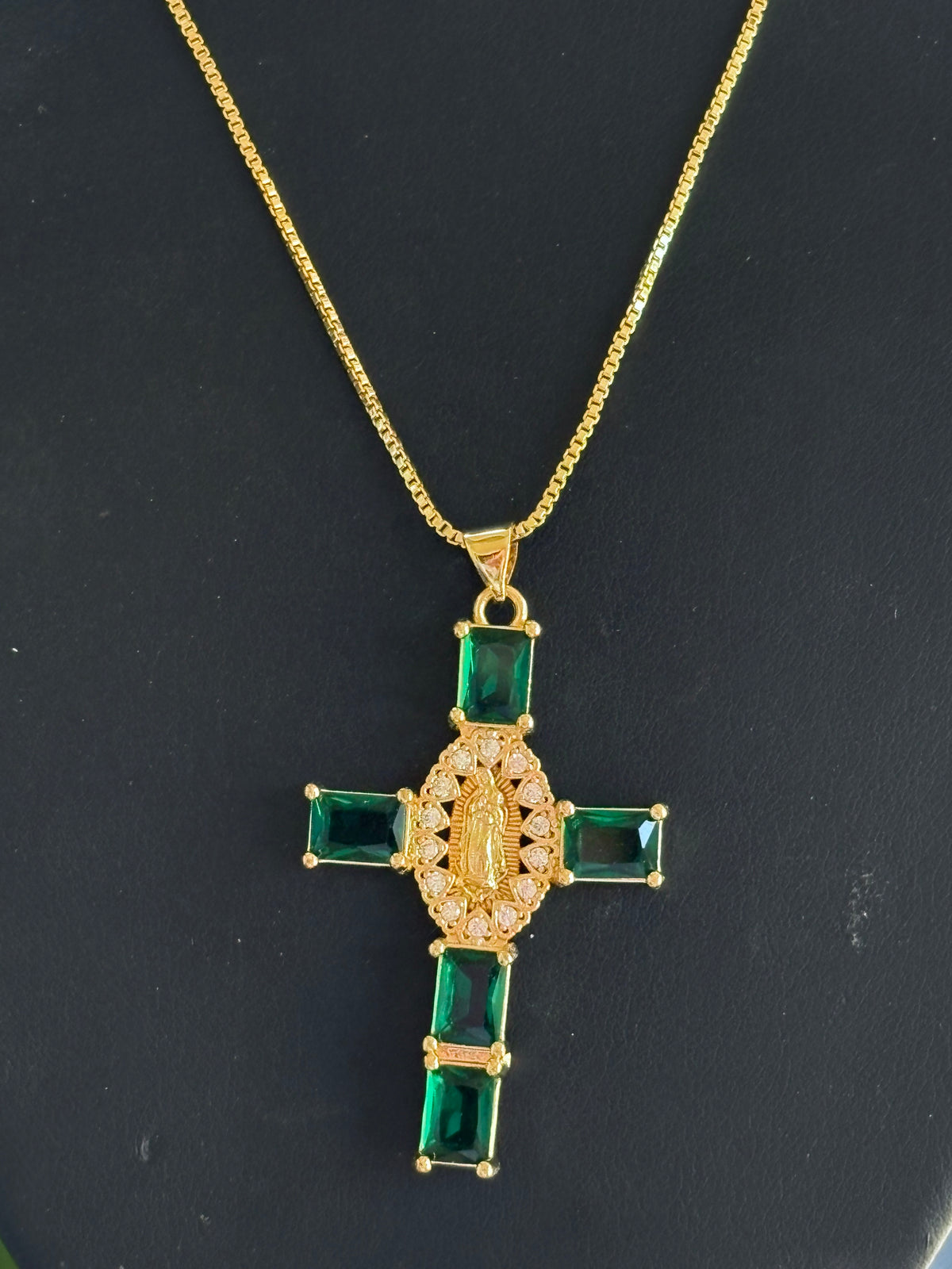 #17-C cruz green chain