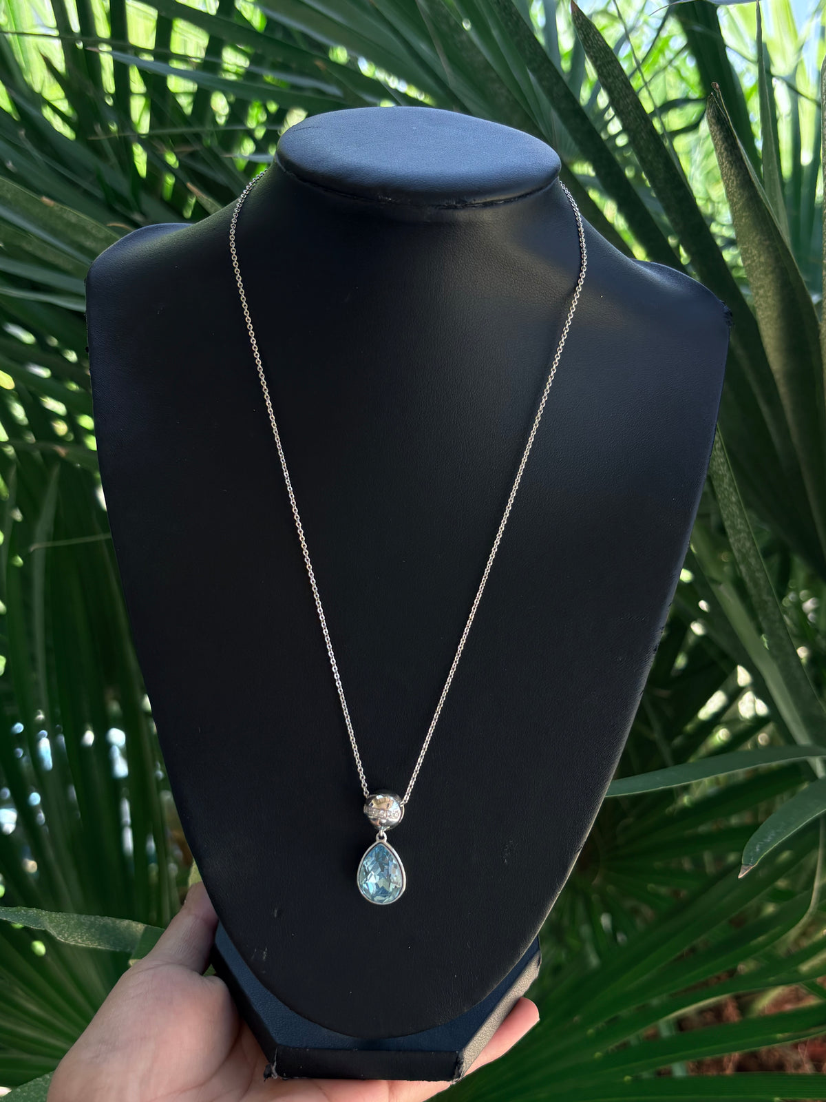 #16-C blue chain