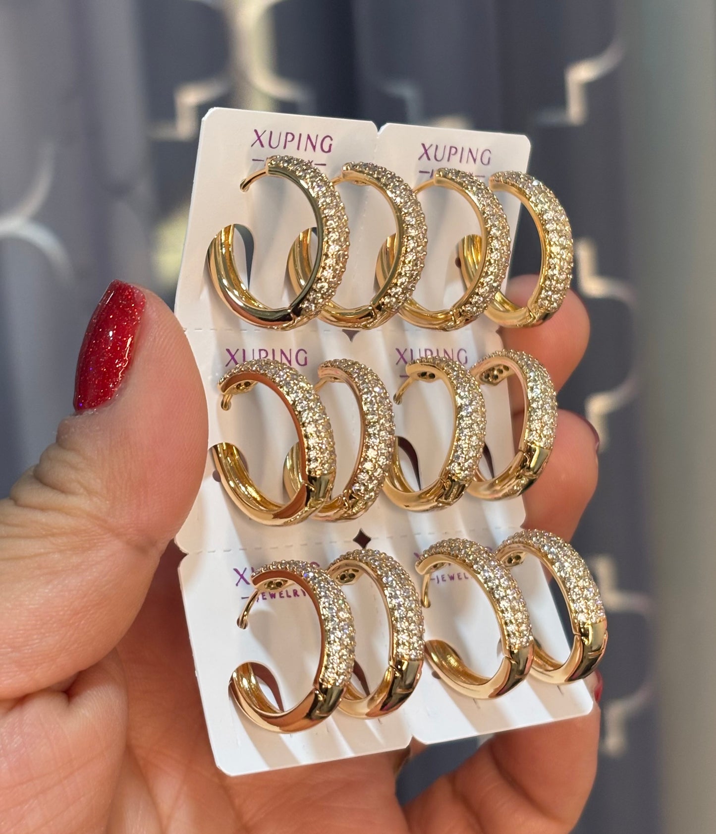 Médium Huggies Earring 18k 6pc Pack Style#0423