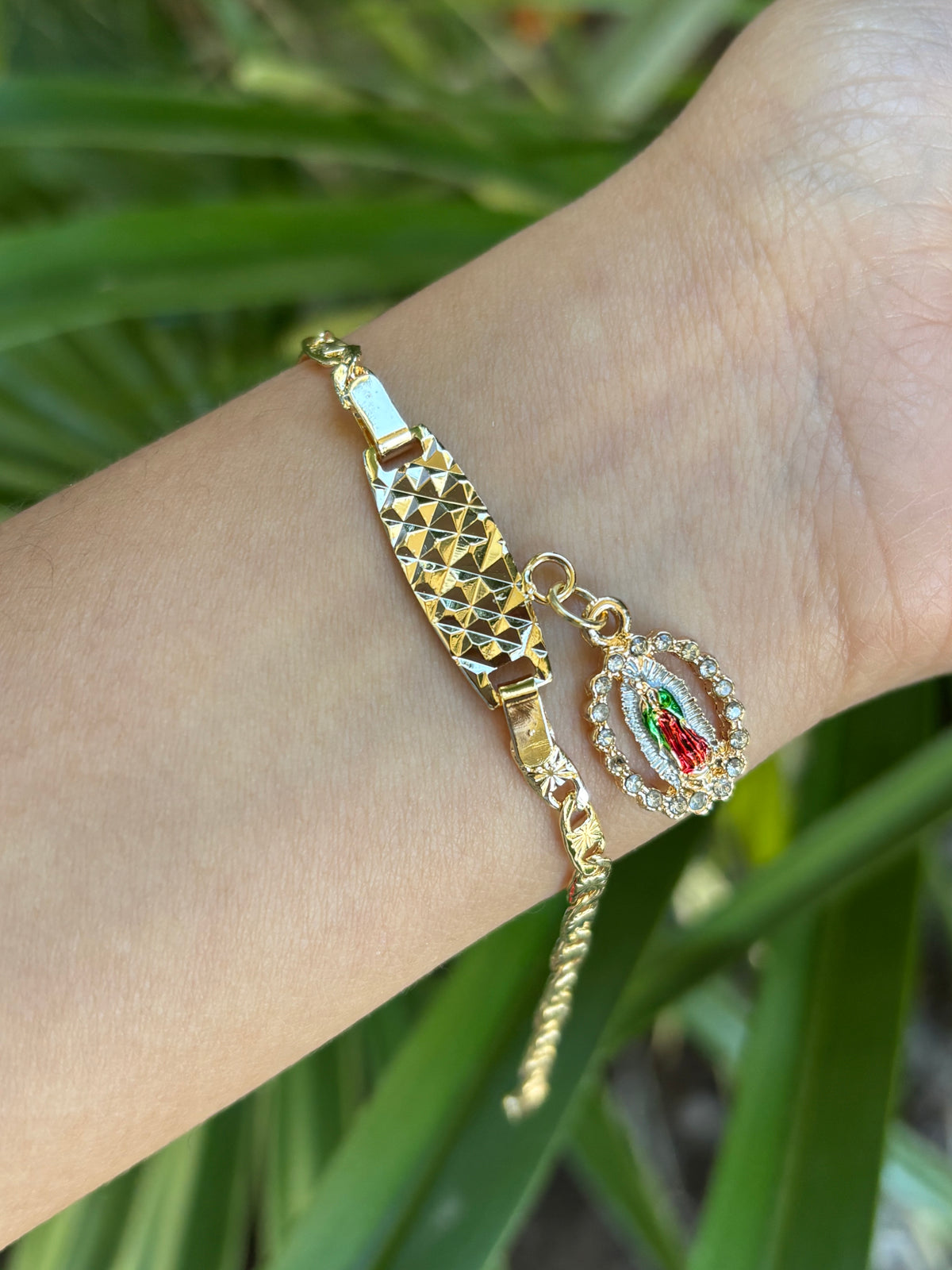 131-A bracelet placa