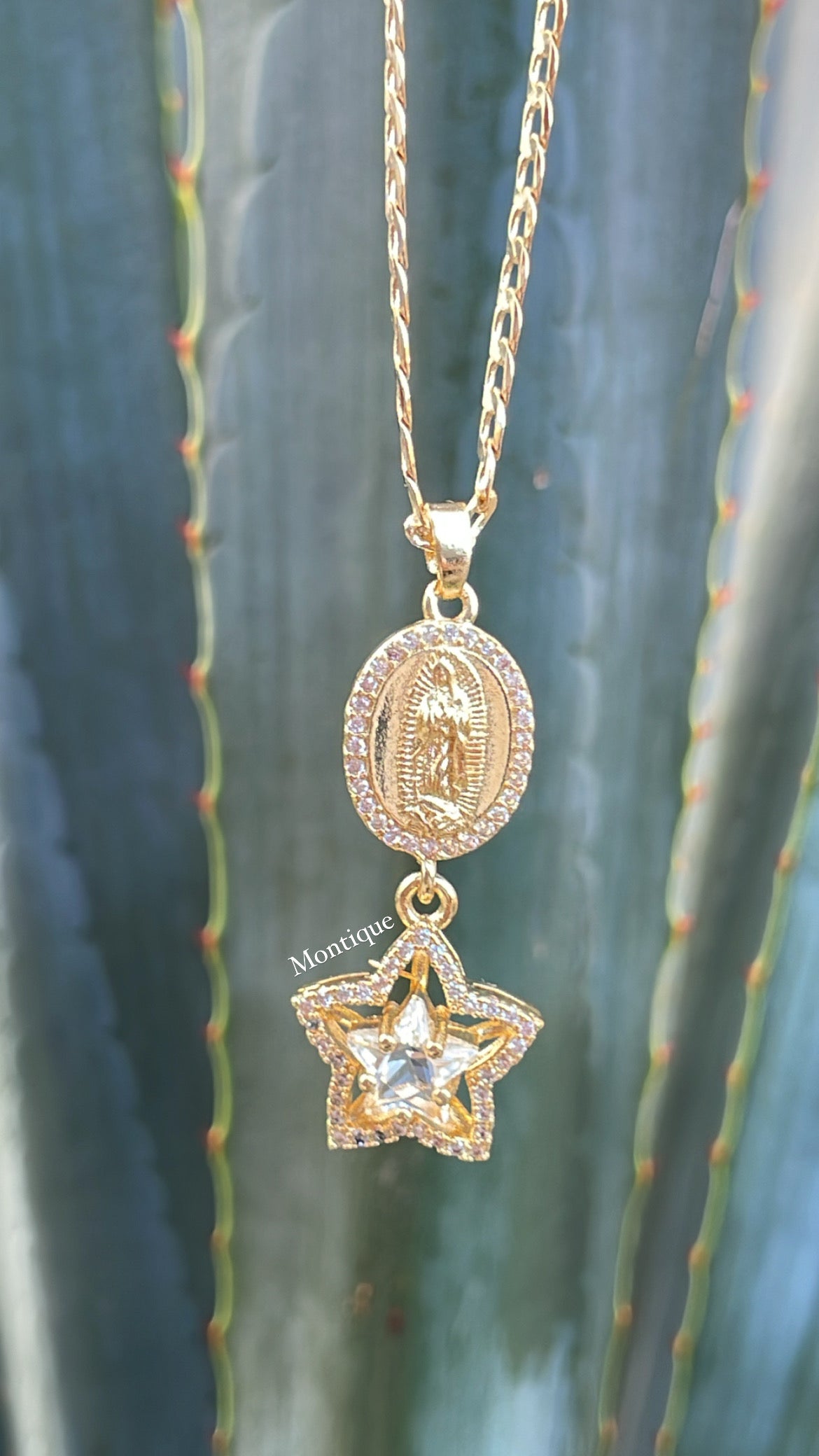 Virgen Star Pendant