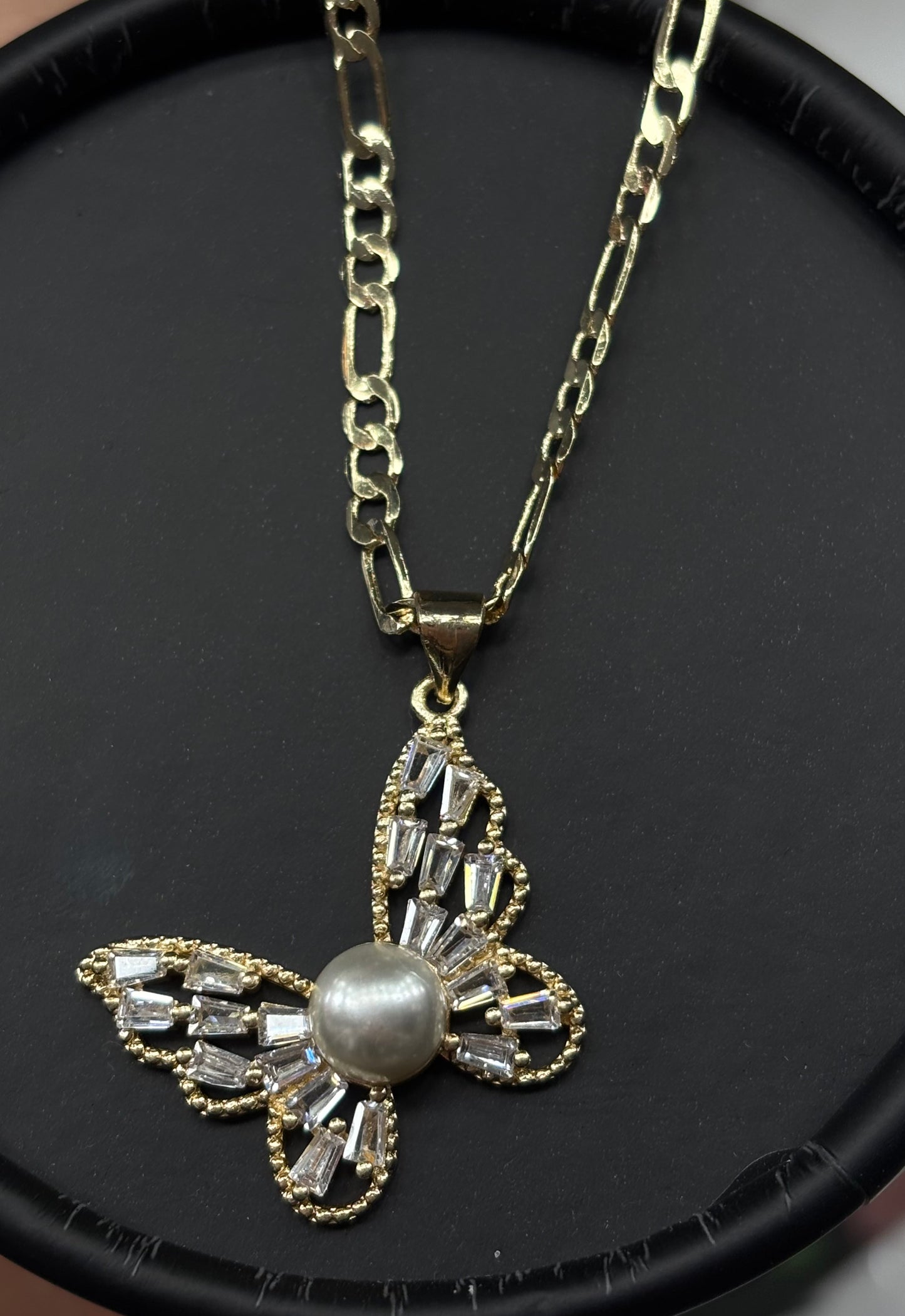 Mariposa Pendant & Chain
