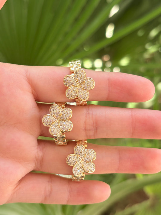 White Flower ring 1pc