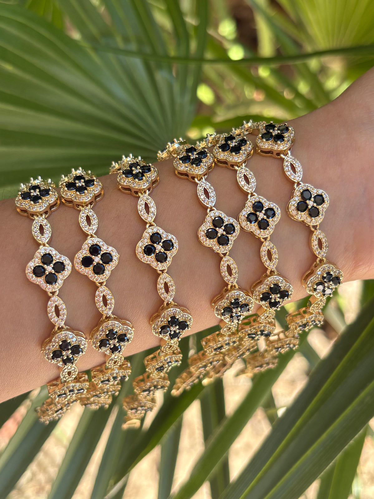 Fancy Trebol bracelet blk 1pc