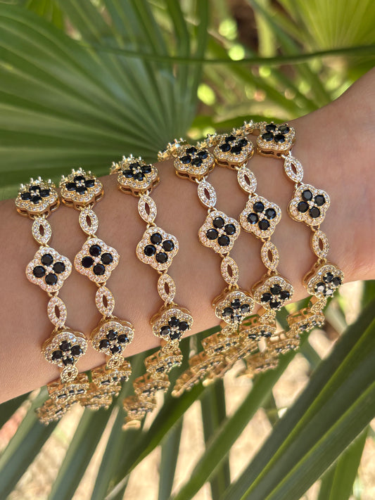 Fancy Trebol bracelet blk 1pc