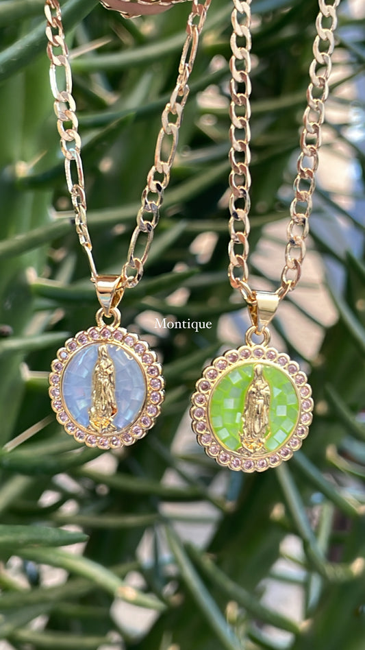 Circle color virgen pendant