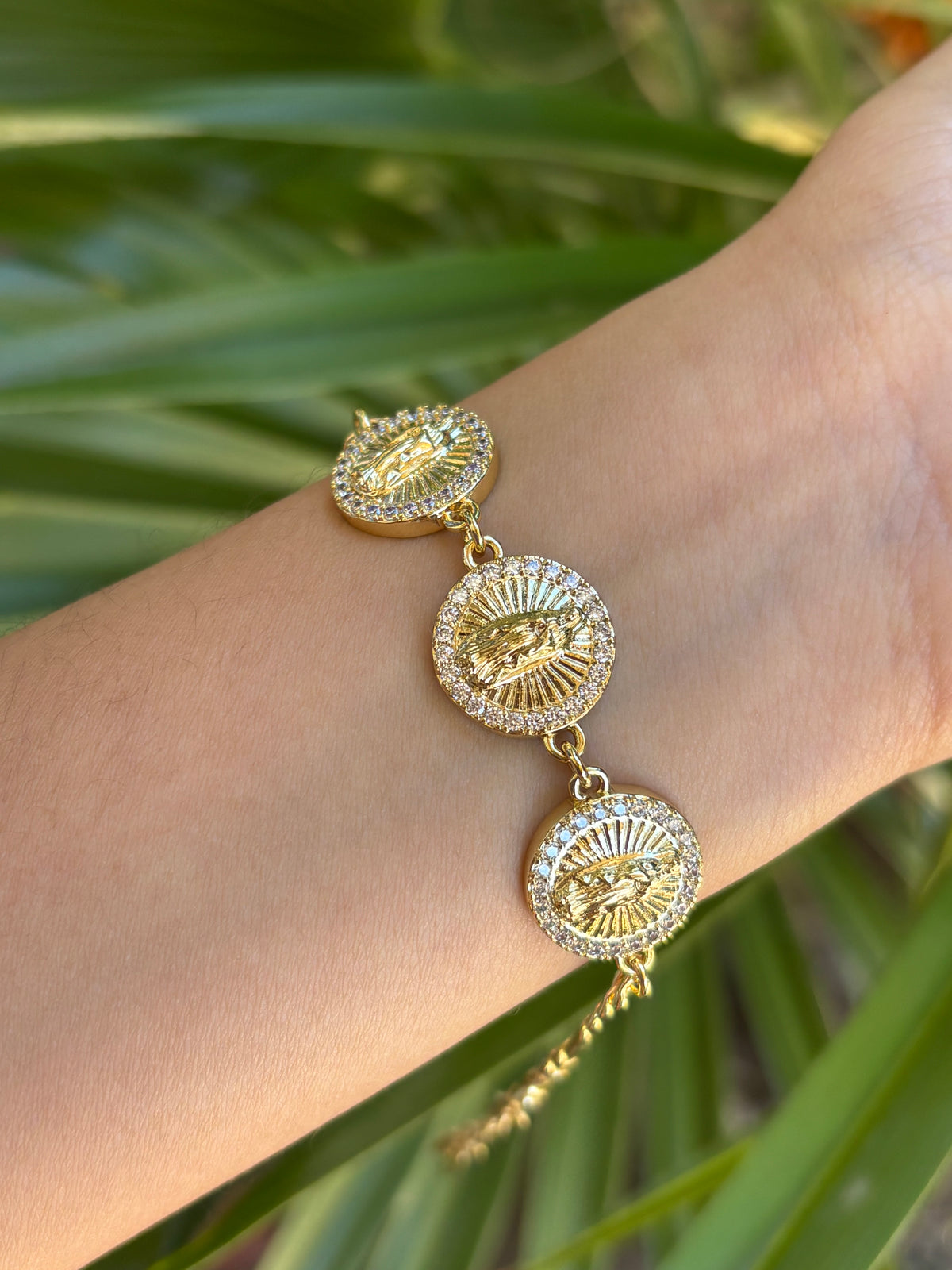114-A XP virgen bracelet