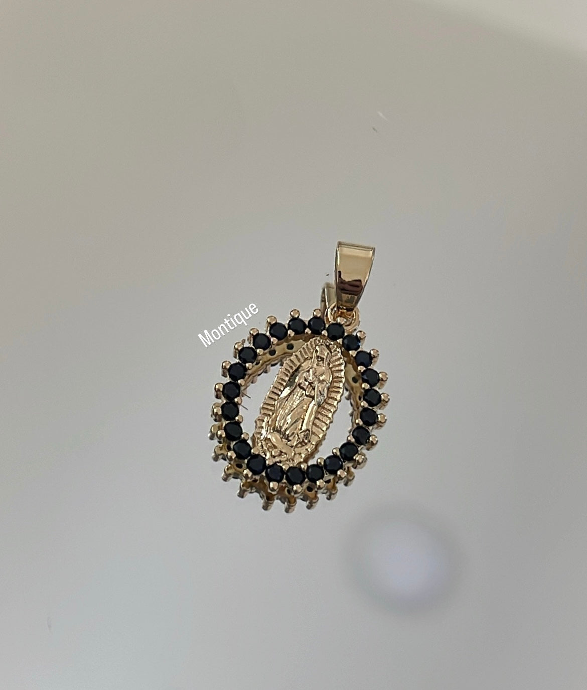 Mini virgen pendant