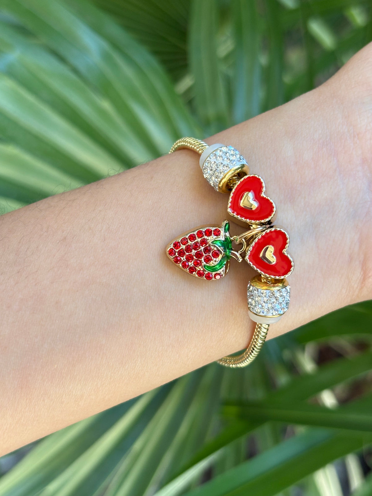 Pandora strawberry