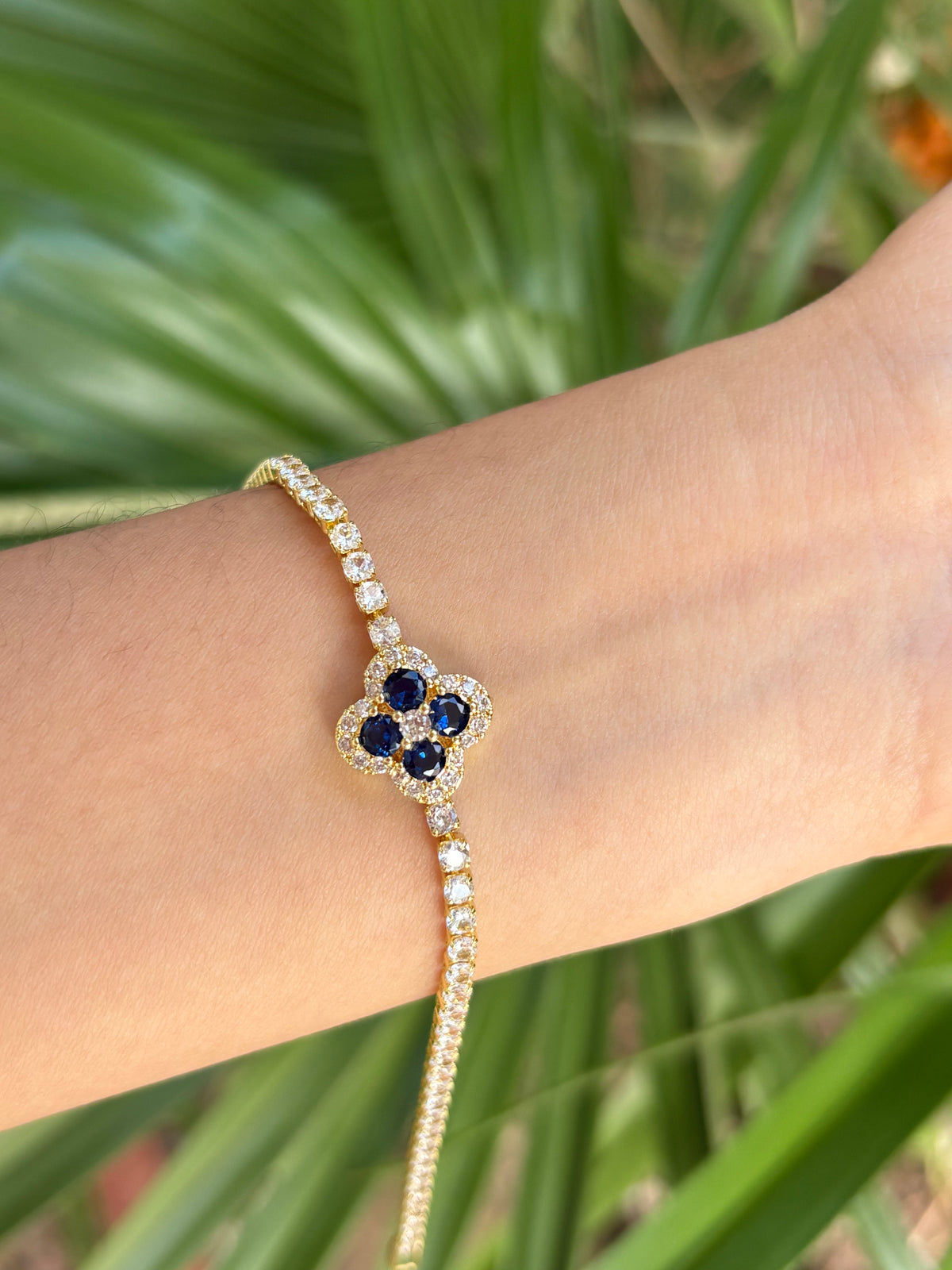96-A Blue clover bling bracelet