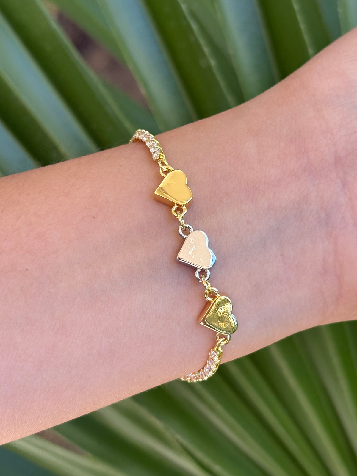 #18-B G&S heart bracelet adjustable
