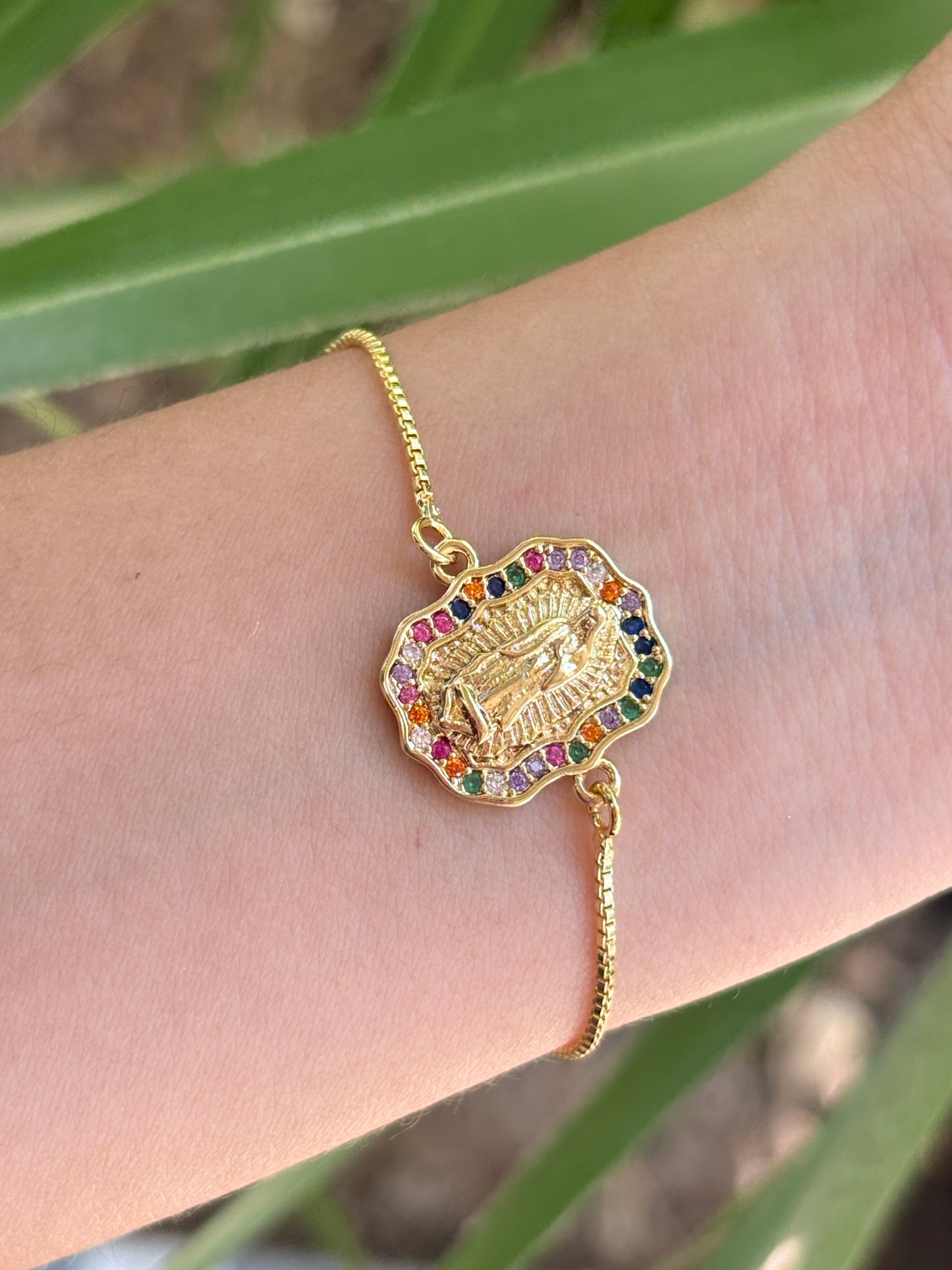 Ajustable Virgen multi bracelet