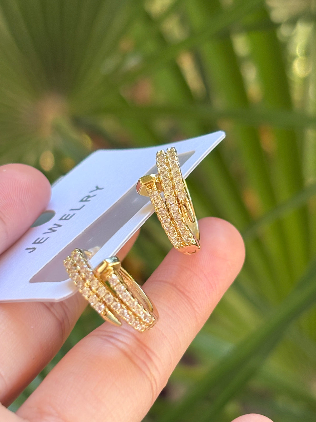 Earring clavo