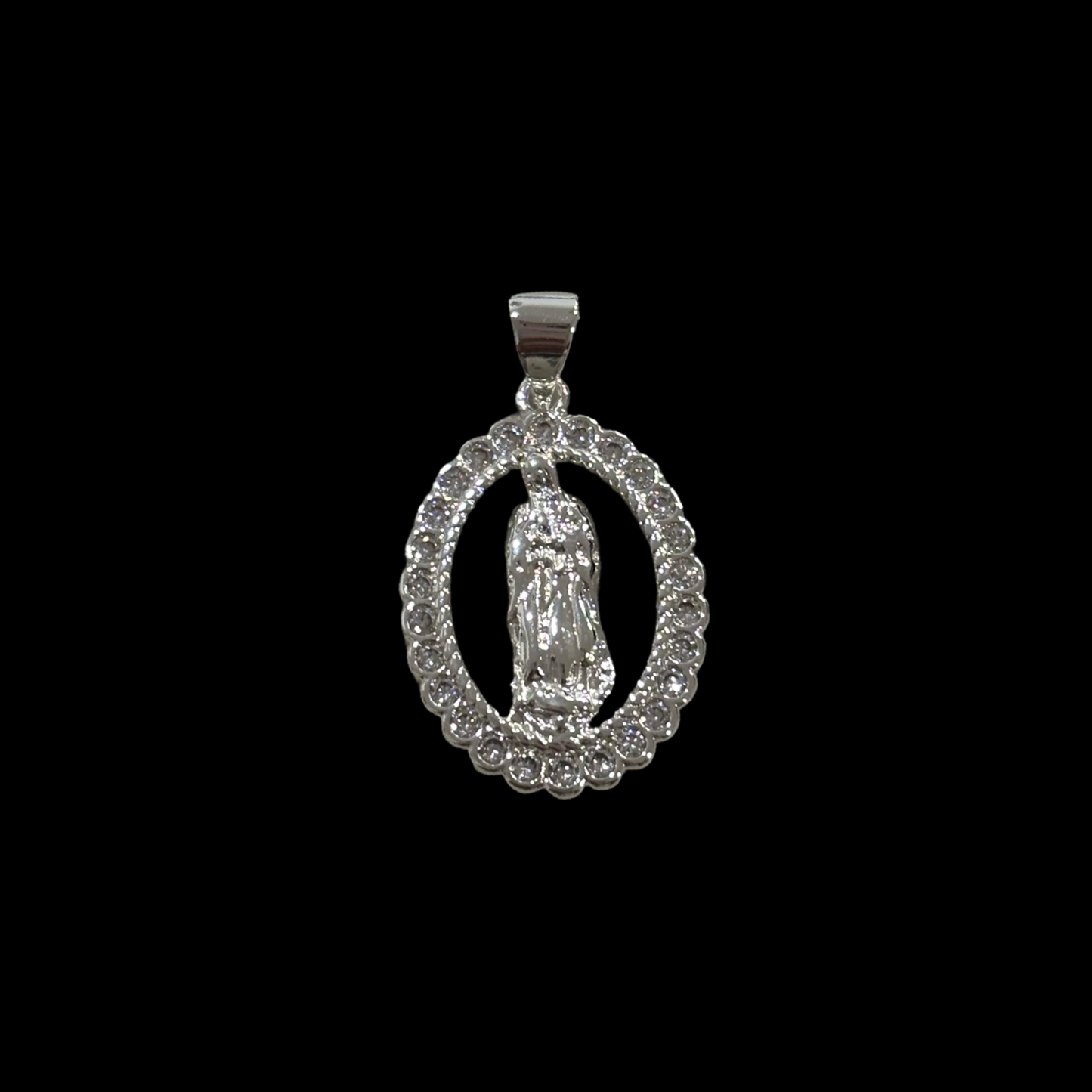 Oval virgen silver pendant