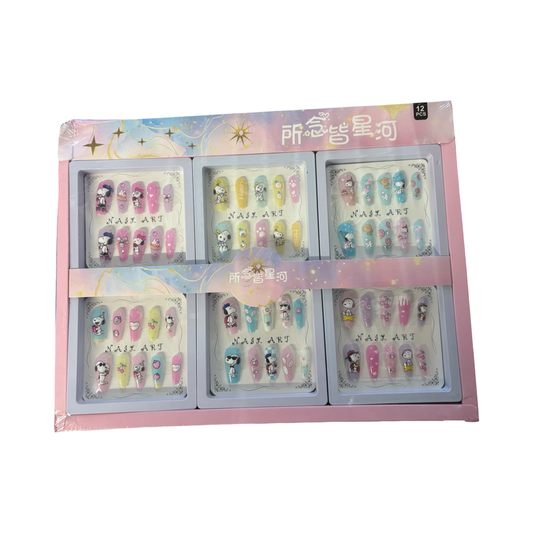 12pc Snoopy Nails