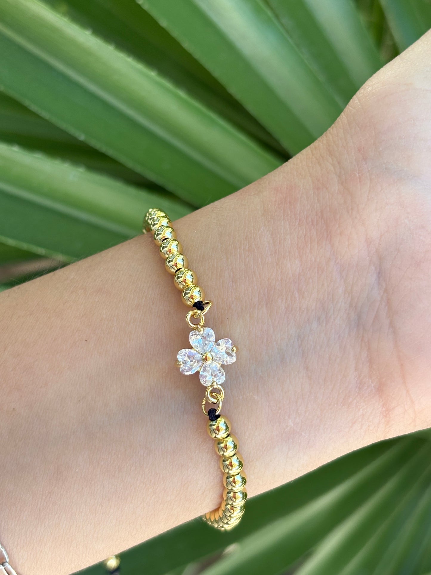 #6-B flower Hilo bracelet adjustable