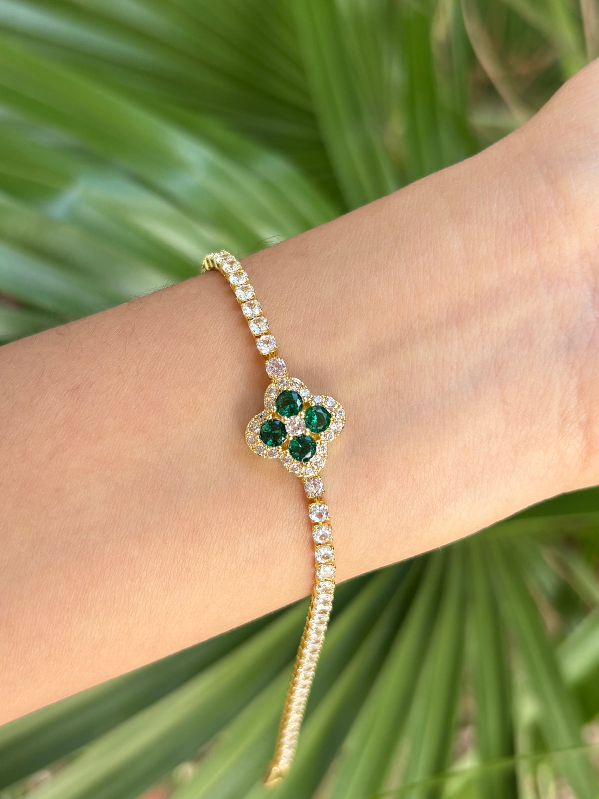 97-A Green clover bling bracelet