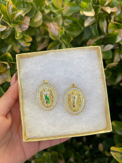 Oval pendant
