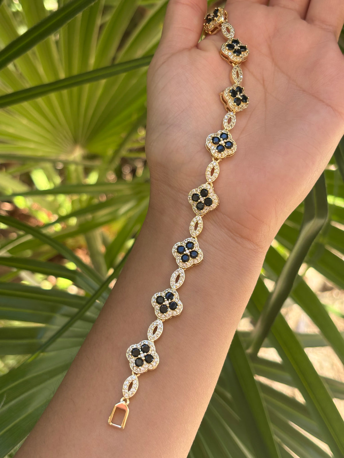 Fancy Trebol bracelet blk 1pc