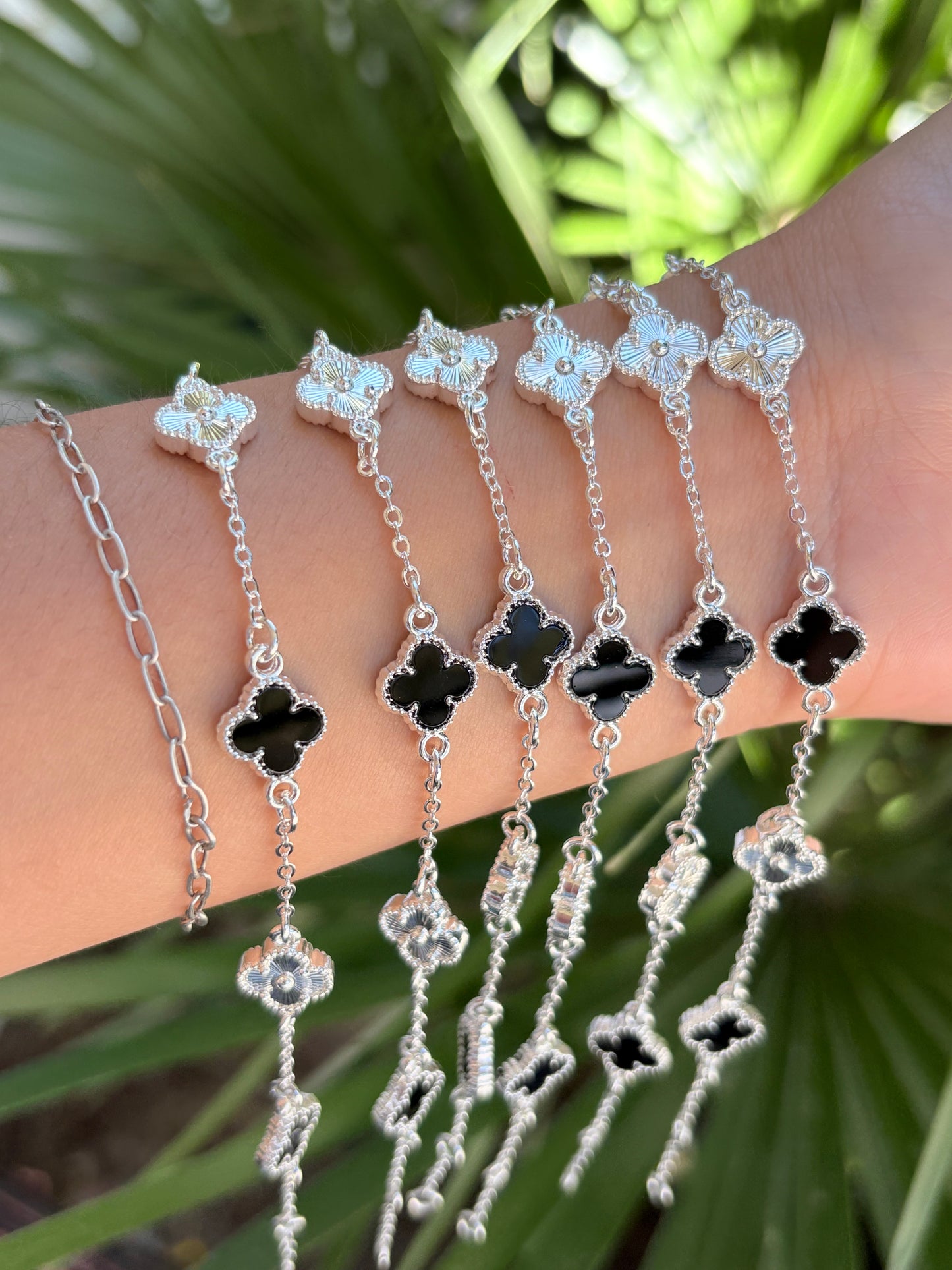 silver & blk clover bracelet 6pcs