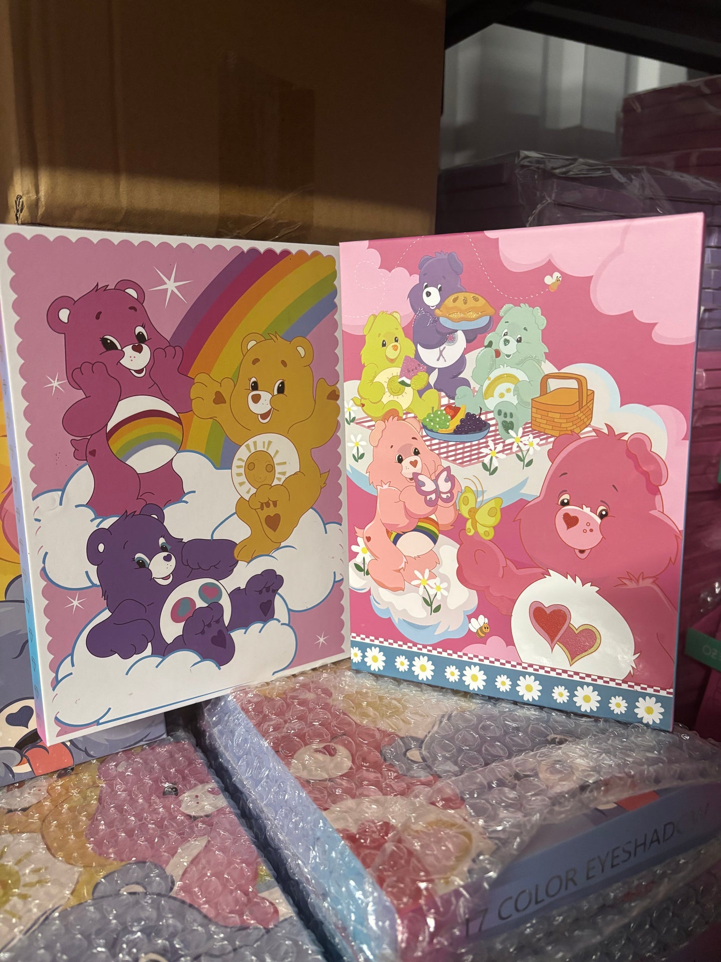 Bear 117 Shades Book Pallet