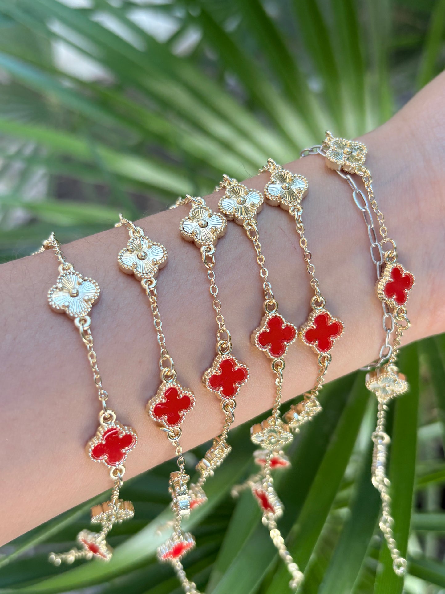 Gold & red clover bracelet 6pcs