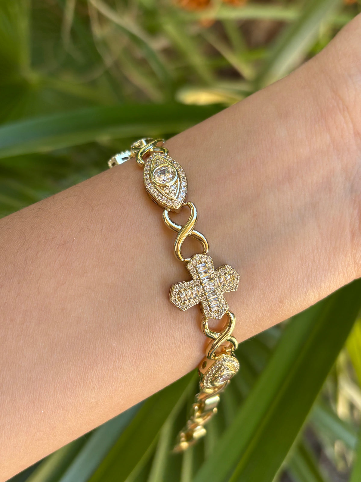122-A XP Cruz bracelet