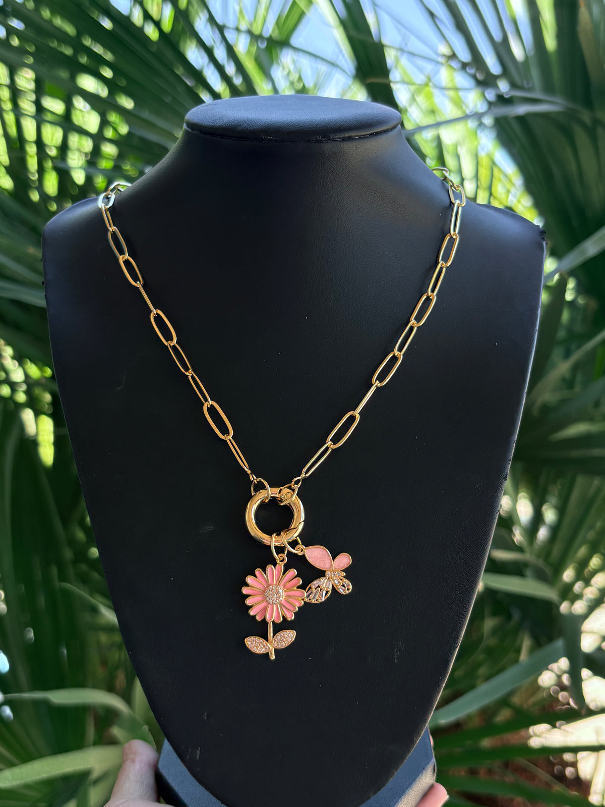 28-C chain flower