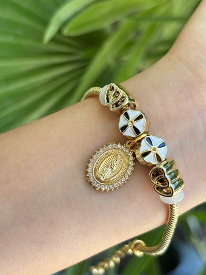Virgen Pandora bracelet