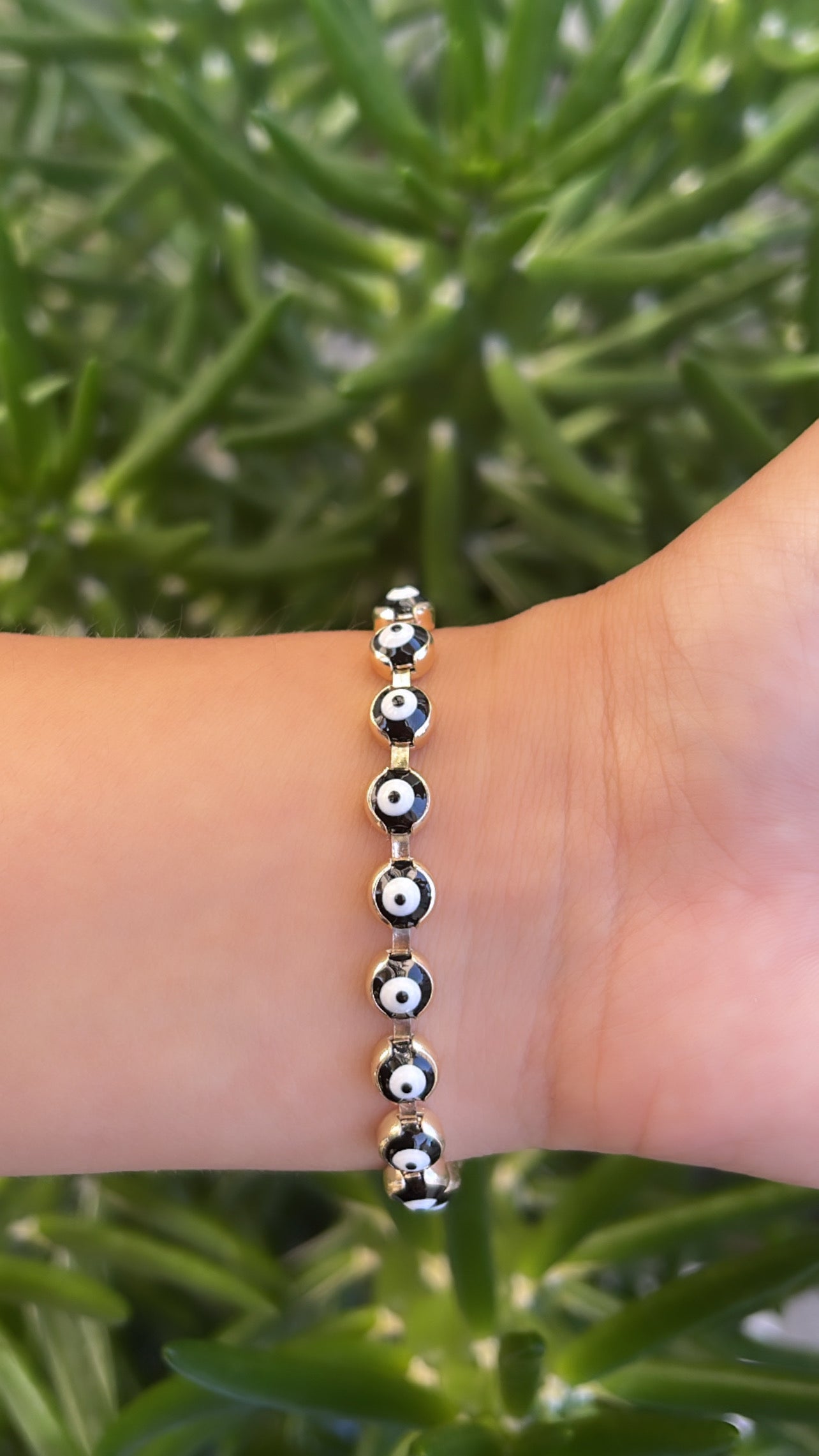 Ojo Adjustable Bracelet