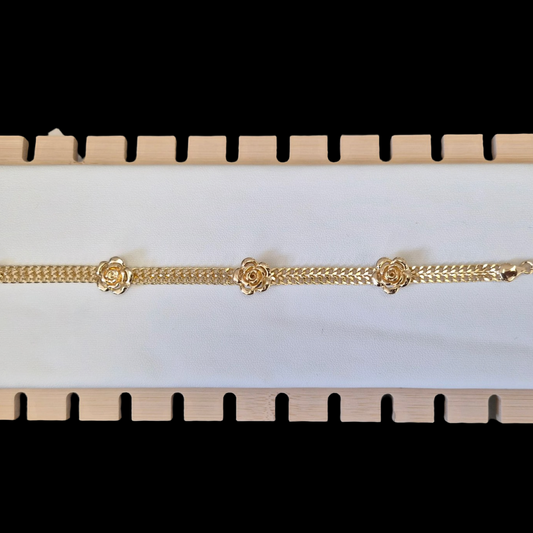 35 A Flower Bracelet