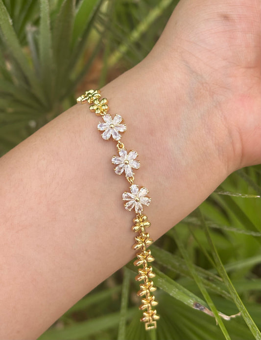 White Flower Bracelet