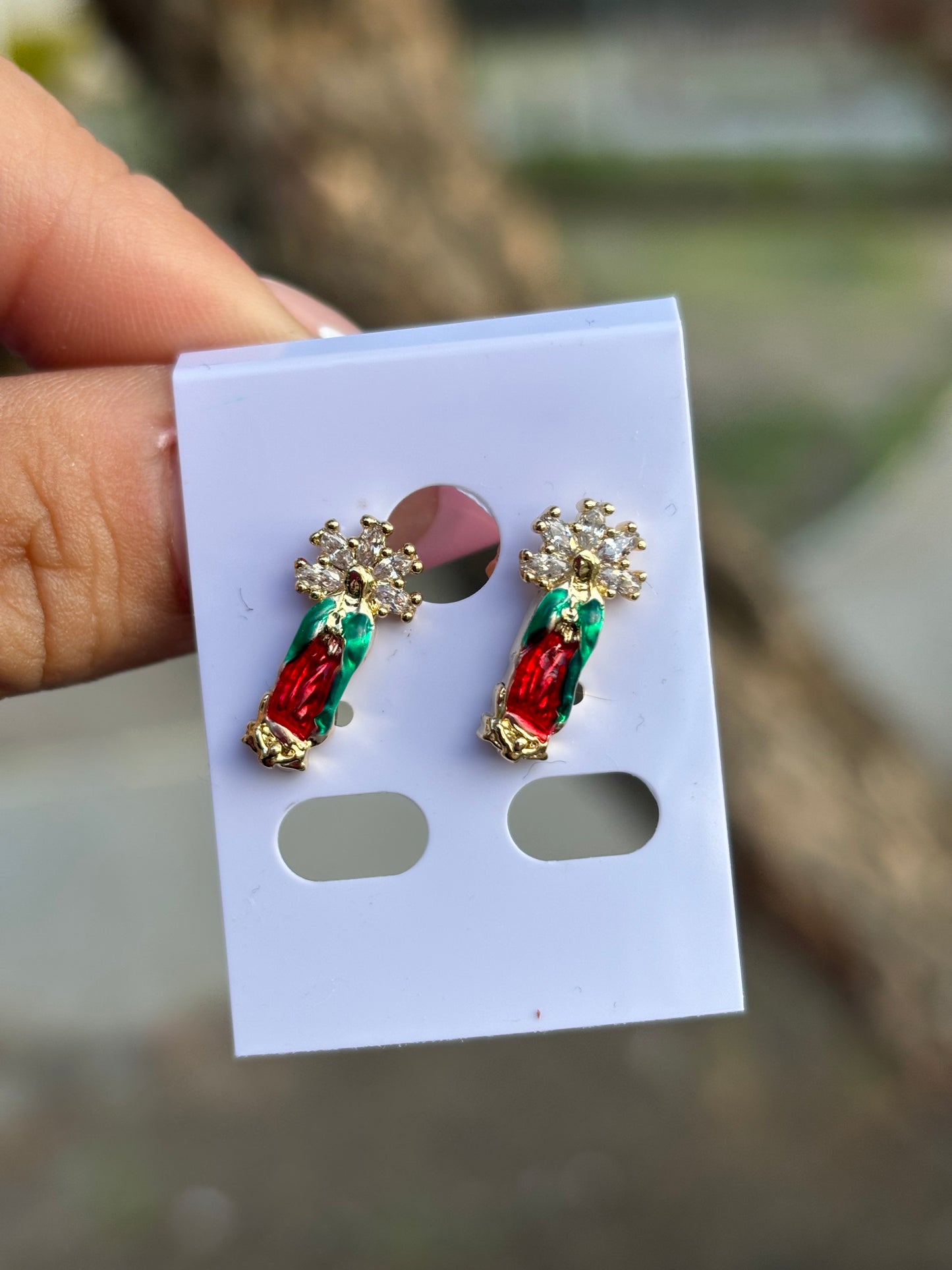 Virgencita Studs