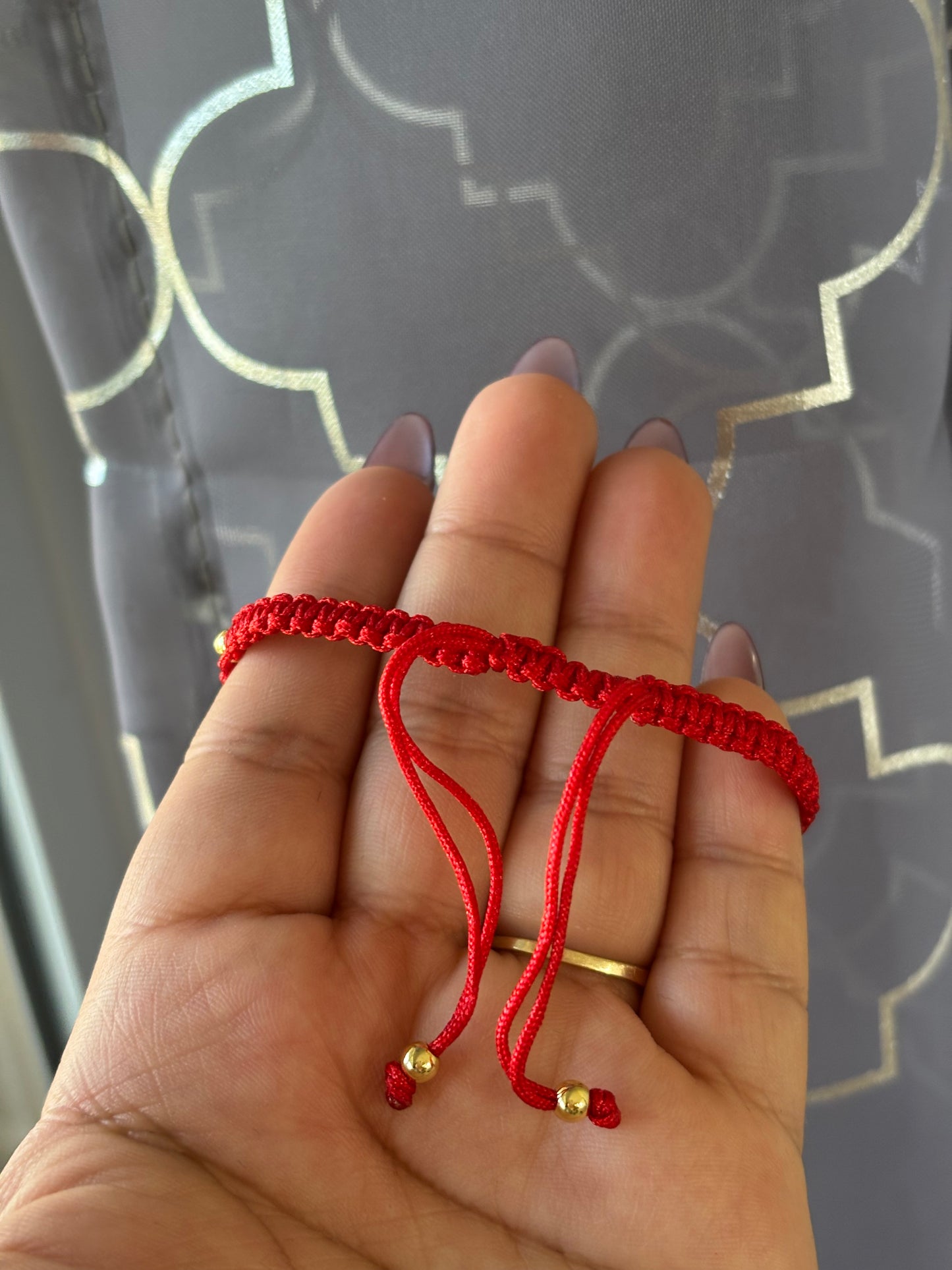 Virgen String Bracelet