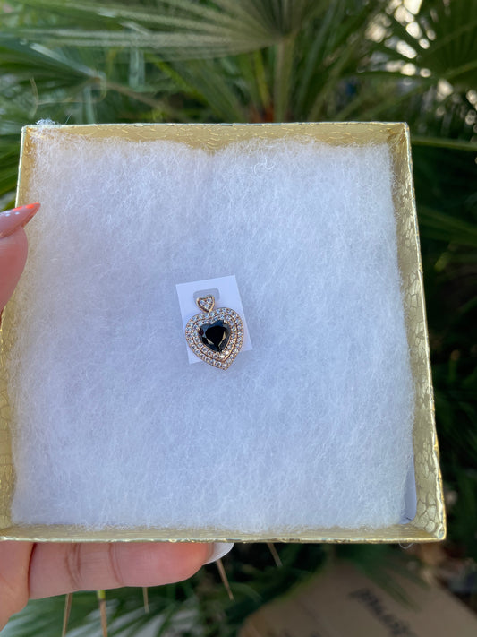Black heart pendant