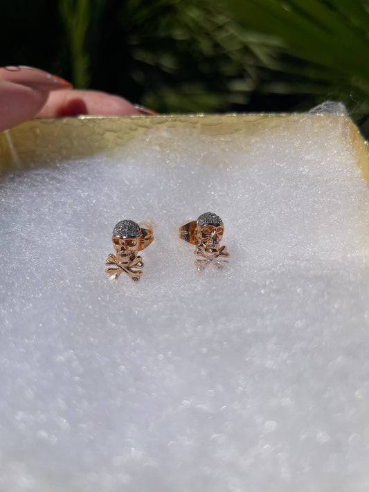 Skull earring