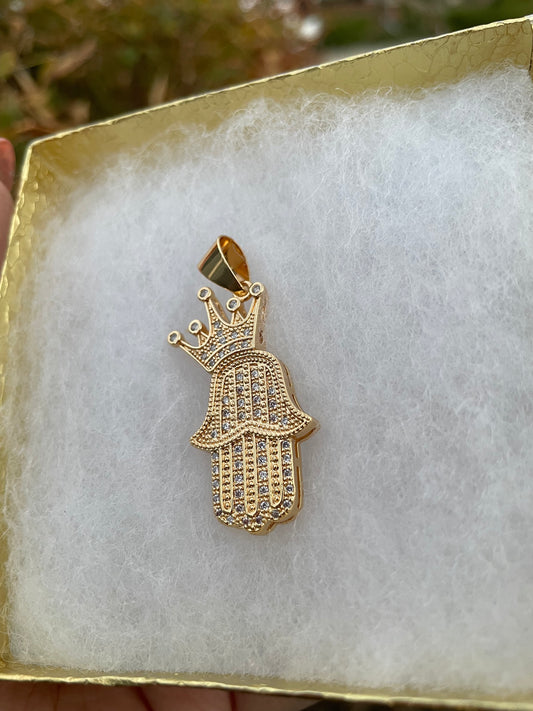 Mano Pendant