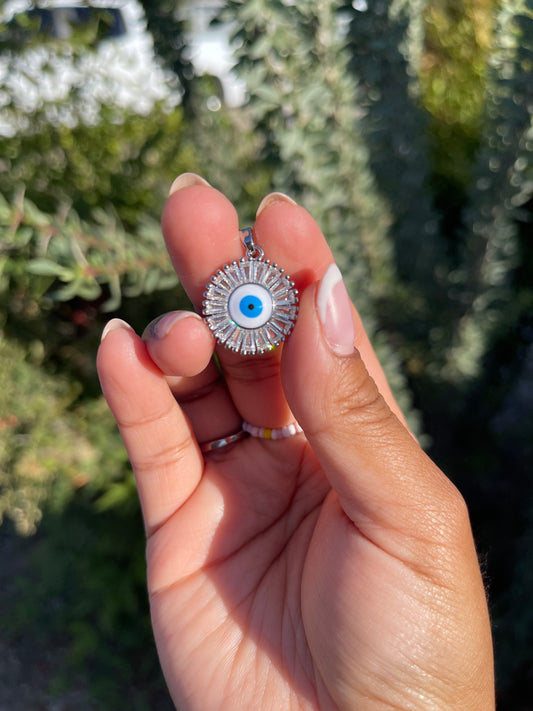 Ojo silver pendant