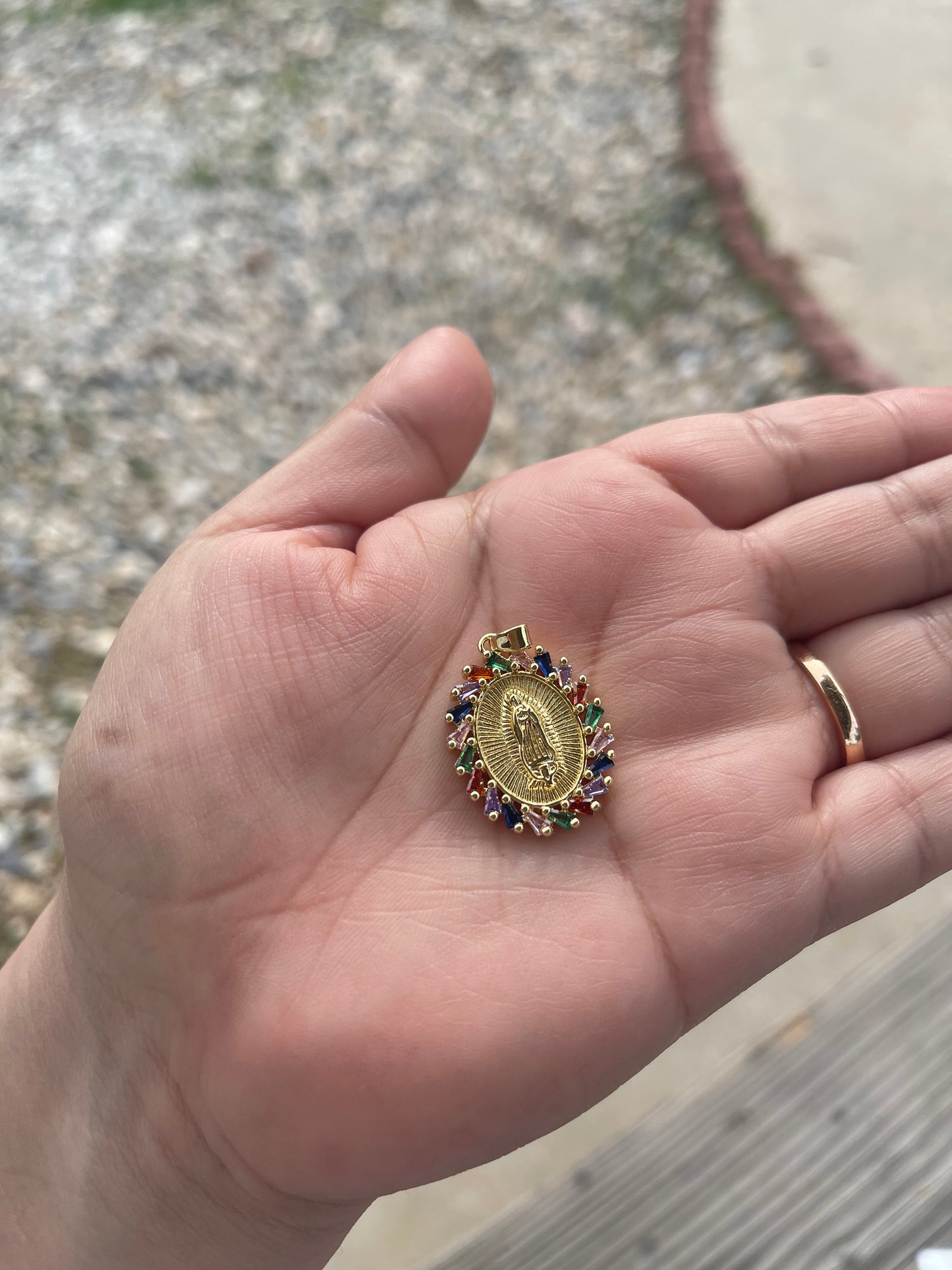 Multi Virgen Pendant